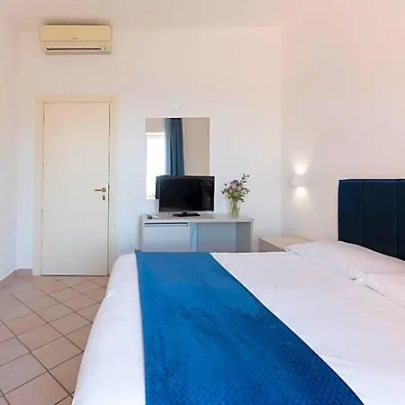 Hotel S.angelo Serrara Fontana